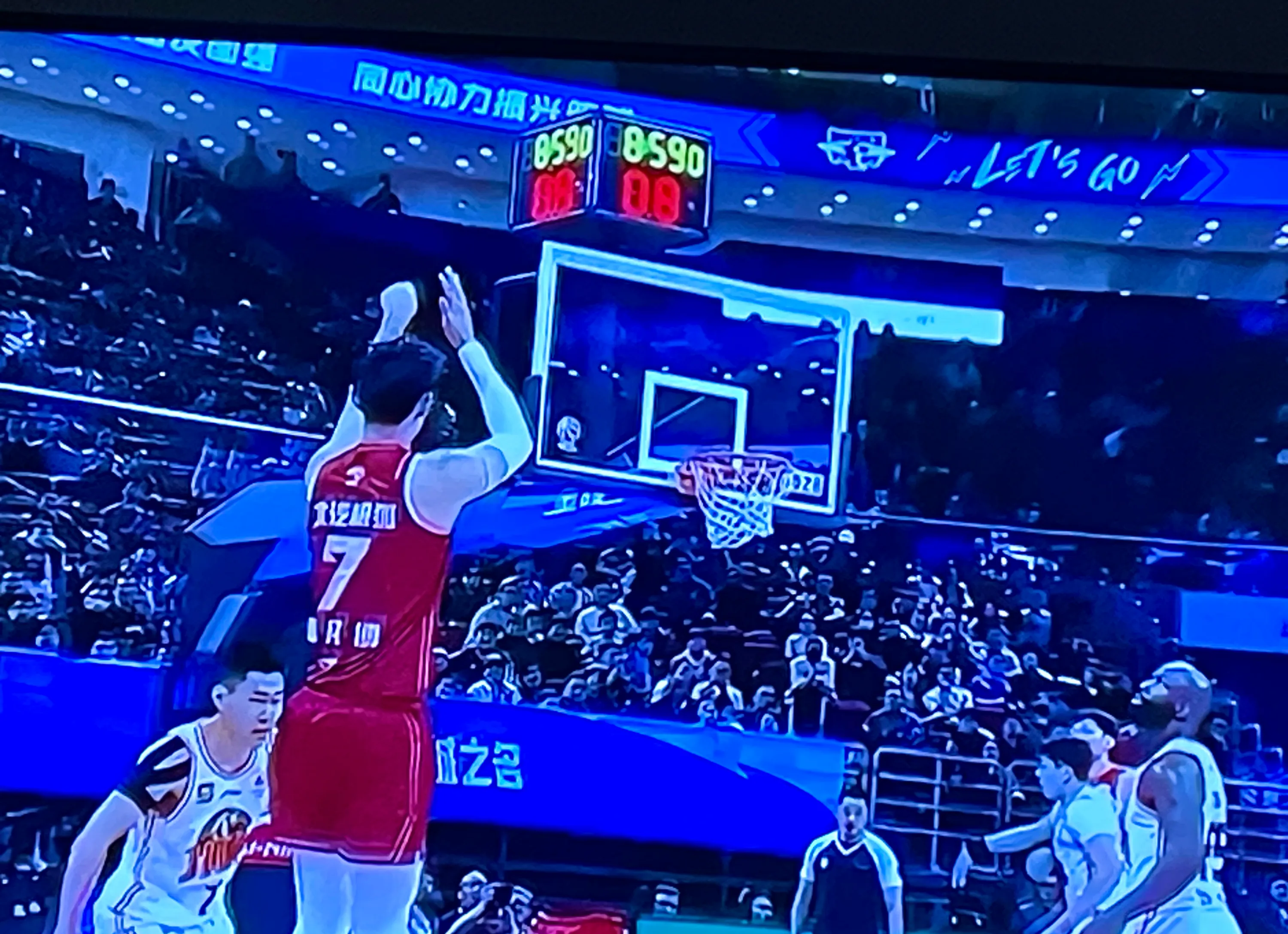 吉林客场力克青岛，实现四连胜连胜