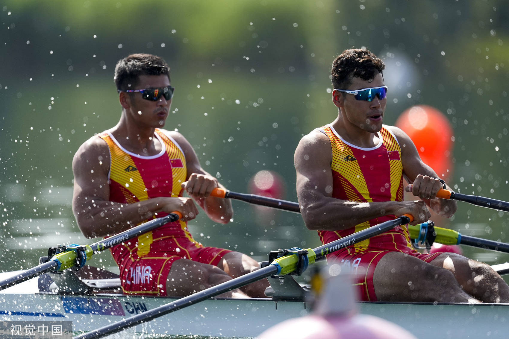 开云体育官网入口-赛艇比赛惊险刺激！新西兰队夺得冠军！