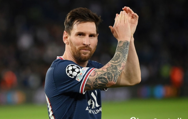 关于阿尔希拉尔豪取连胜，逐渐稳固领先优势的信息