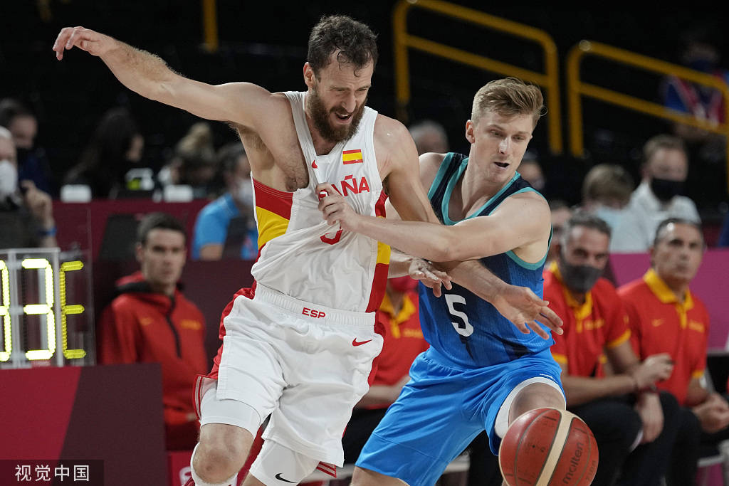 斯洛文尼亚男篮横扫日本，成功晋级奥运会四强