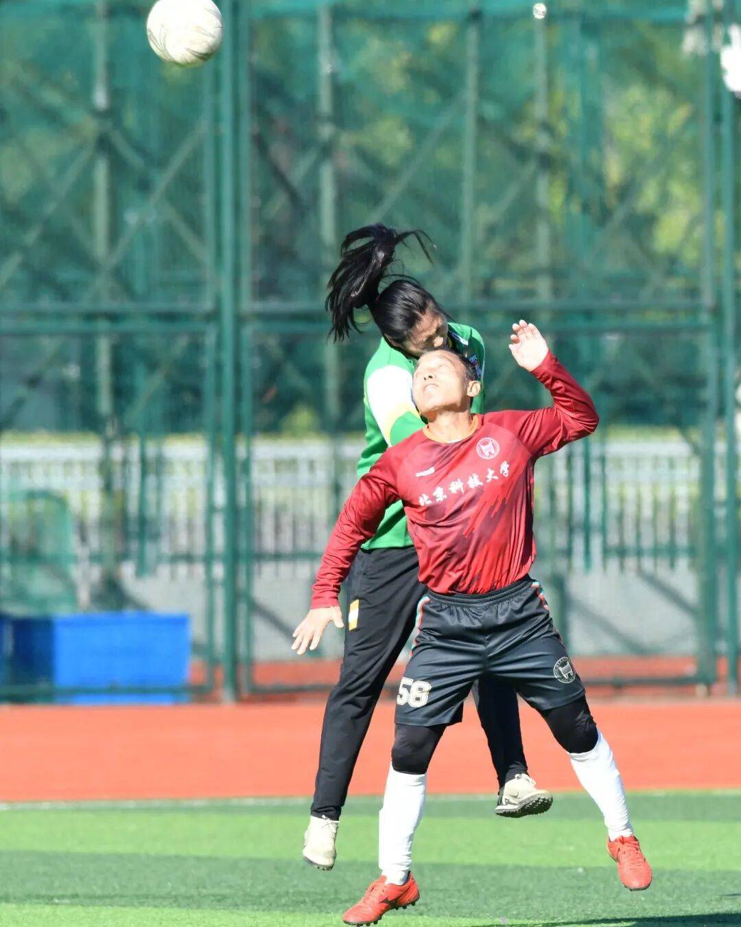 双方不分高下，女足激战圆满收官！的简单介绍